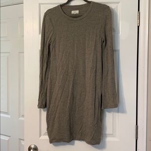 Grey jersey dress with small bell sleeves